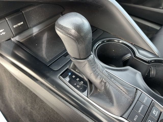 2019 Toyota Camry Hybrid LE