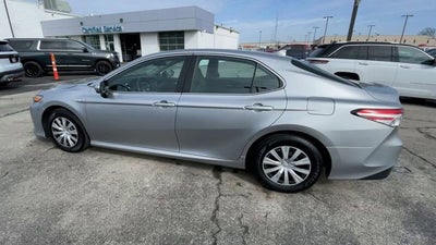 2019 Toyota Camry Hybrid LE