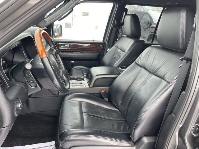 2017 Lincoln Navigator Select