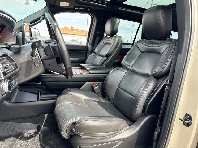 2018 Lincoln Navigator Select
