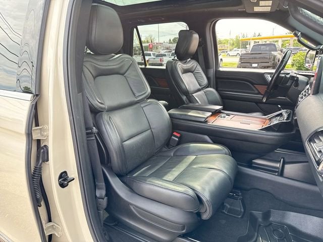 2018 Lincoln Navigator Select