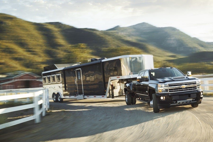 2019 Chevy Silverado 3500 towing capacity allows for hauling horse trailers